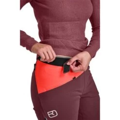 Ortovox Col Becchei Softshell-Hose Damen -Draussen Geschäft col bechei pants damen model 2