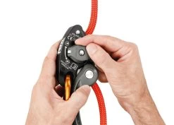 Petzl Grigri + Sicherungsgerät Zum Klettern -Draussen Geschäft d13a grigri focus 5 lowres 1